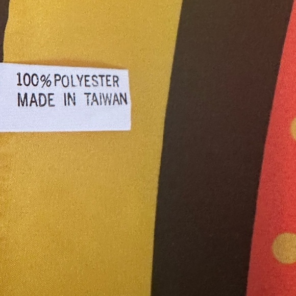 Women's Carolina Herrera scarf, polka dots, 35.75Lx 35.5H, 100% polyester, EUC - Picture 5 of 5